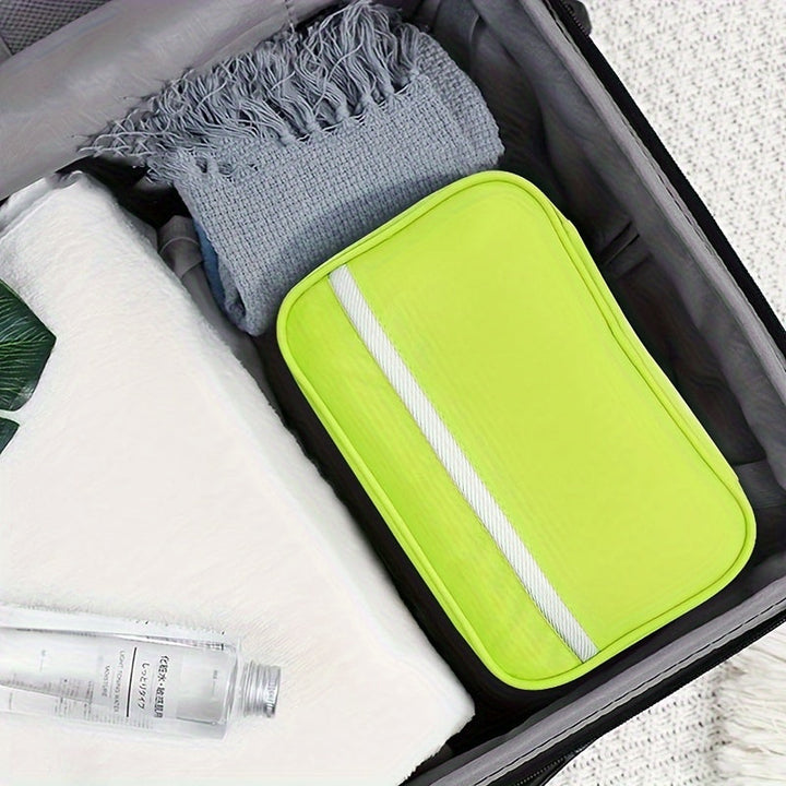 Tallulah | Compact hanging toiletry bag
