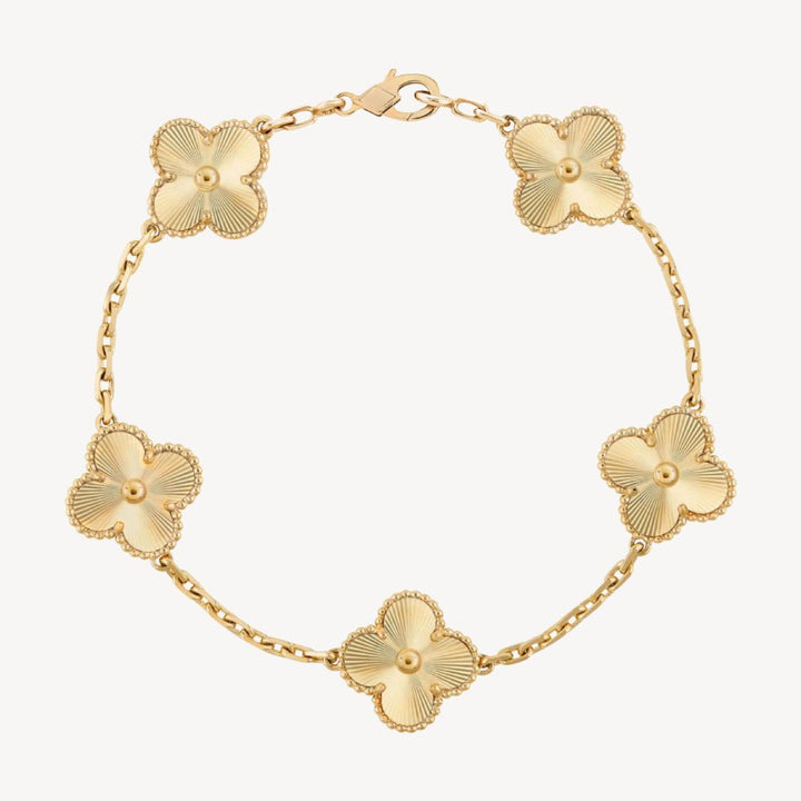 Women's Clover Charm Bracelet – Elegant Agate Stones Gold-Plated & Adjustable