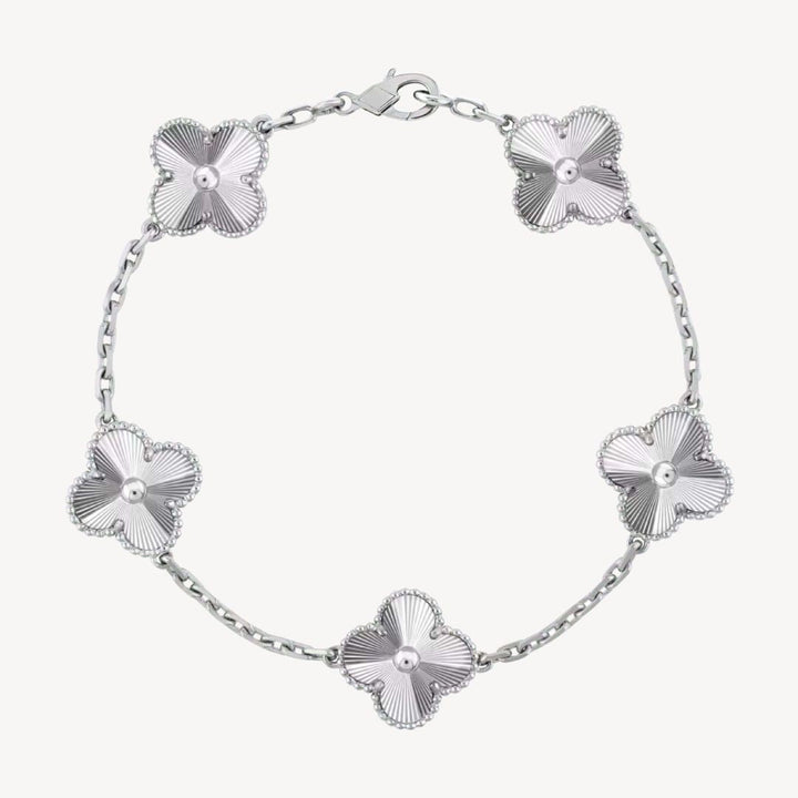 Women's Clover Charm Bracelet – Elegant Agate Stones Gold-Plated & Adjustable